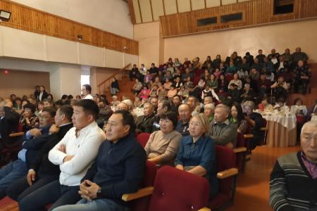Республика Саха (Якутия). В Павловске открыли сквер имени Владимира Ильича Ленина и одноименный памятник