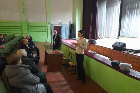 Мария Прусакова в ходе региональной недели посетила Кытмановский и Тогульский районы Алтайского края