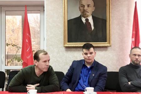 Тульский обком КПРФ вместе с комсомольцами организовали круглый стол на тему: «Коммунисты 21 века»
