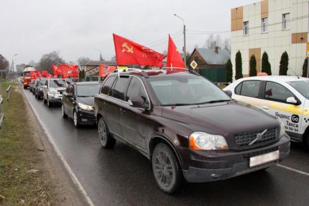 Подмосковные коммунисты отметили праздник Великой Октябрьской социалистической революции по всему региону