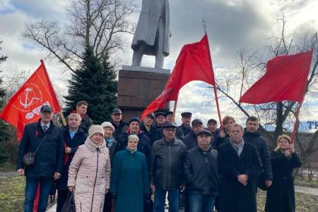 Подмосковные коммунисты отметили праздник Великой Октябрьской социалистической революции по всему региону