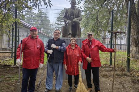 Краснодарский край. Активисты КПРФ и сторонники партии отметили День Великого Октября