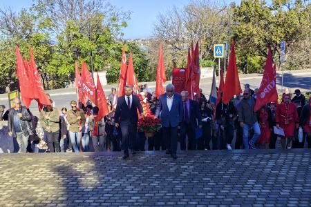 В Севастополе отметили 106-ю годовщину Великой Октябрьской социалистической революции