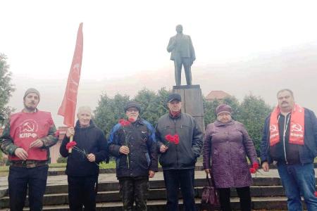 В Ленинградской области отметили годовщину Великого Октября