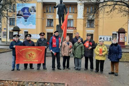 В Ленинградской области отметили годовщину Великого Октября