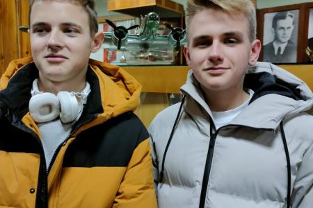 Воронежские школьники вживую прикоснулись к авиастроению, посетив авиационный завод