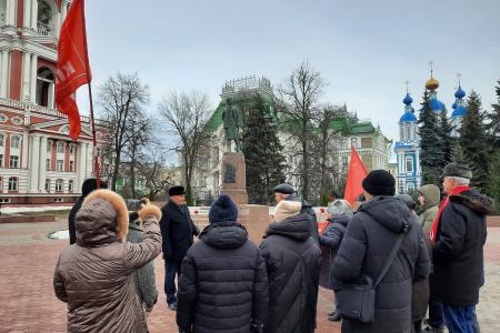 Тамбовские коммунисты почтили память Зои Космодемьянской в 82-ю годовщину со дня ее казни