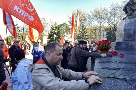 В Севастополе отметили 106-ю годовщину Великой Октябрьской социалистической революции
