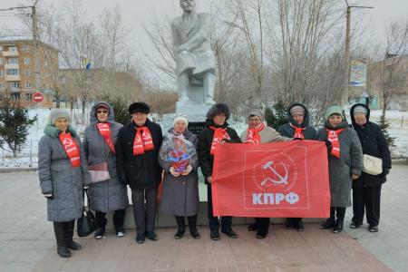 Коммунисты Бурятии отметили 106-ю годовщину Великого Октября