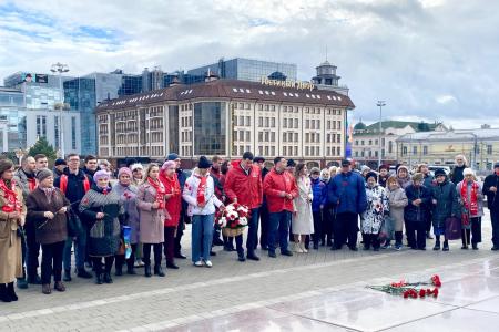 Тульские коммунисты отпраздновали годовщину Великого Октября