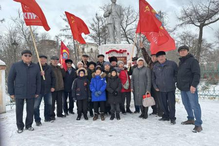 Коммунисты Бурятии отметили 106-ю годовщину Великого Октября