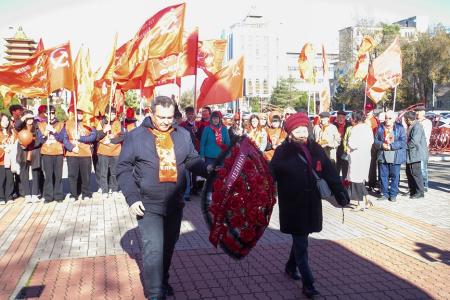 Праздничные торжества в честь Великого Октября прошли в Калмыкии