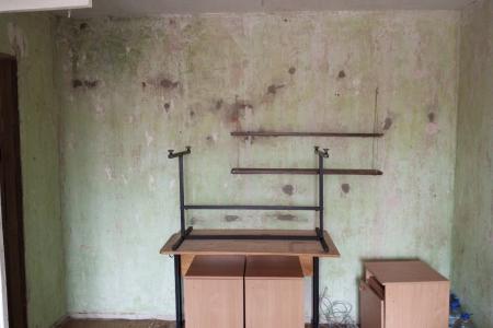 После запроса депутата-коммуниста В.П. Исакова прокуратура Свердловской области выявила массу нарушений правил содержания студенческих общежитий Уральского государственного педагогического университета
