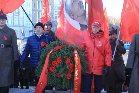 В Омске – праздник вопреки рабочему дню