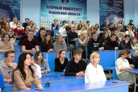 Дмитрий Новиков посетил с рабочим визитом Кировскую область
