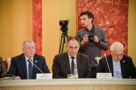 Николай Васильев принял участие в выездном совещании комитета Госдумы по аграрным вопросам в Оренбурге