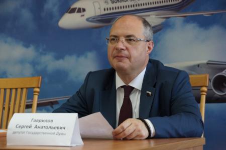 Творческий конкурс «Первым делом самолеты!»  проводят Сергей Гаврилов, Воронежский и Белгородский обкомы КПРФ