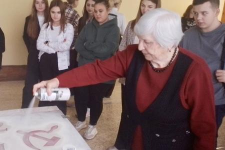 Тульский обком КПРФ продолжает организовывать патриотические уроки для школьников