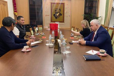 К.К. Тайсаев встретился с депутатом Конгресса Перу от левой партии «Свободная Перу» А.Рейесом Камой