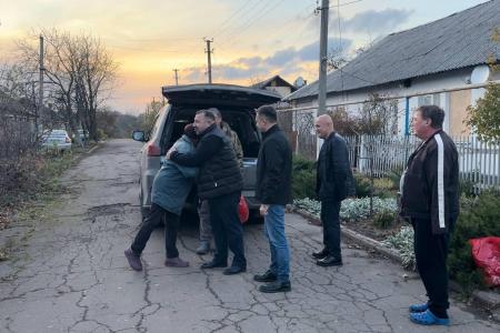 Донецкие депутаты-коммунисты Н.О. Сытов, Ю.Я. Якубов и С.А. Акубеков посетили с гуманитарной миссией Ясиноватский муниципальный округ