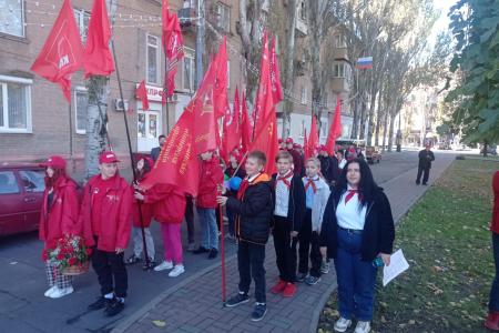 В годовщину Октября на Запорожской земле возродился Комсомол