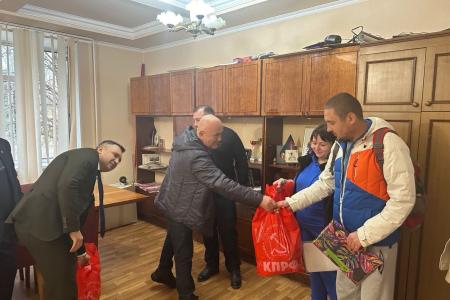 Депутаты Народного Совета от КПРФ Н.О. Сытов, Ю. Я. Якубов и С.А. Акубеков проводят работу в ДНР