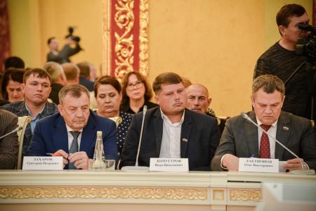 В.И.Кашин провел расширенное заседание комитета на тему: «Устойчивое развитие сельского хозяйства на примере Оренбургской области»