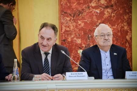 В.И.Кашин провел расширенное заседание комитета на тему: «Устойчивое развитие сельского хозяйства на примере Оренбургской области»