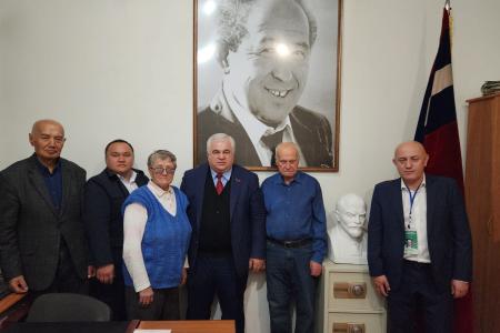 Л.И. Калашников и К.К. Тайсаев прибыли в Кыргызскую Республику