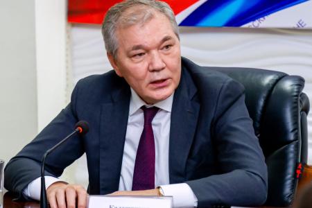 Л.И. Калашников и К.К. Тайсаев прибыли в Кыргызскую Республику