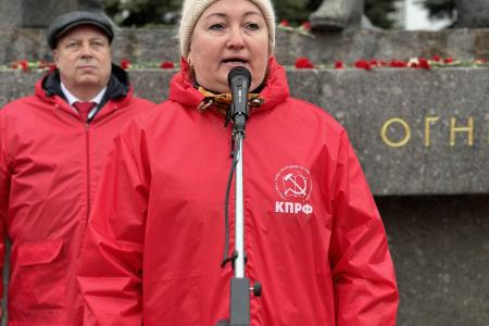 В Йошкар-Оле прошел митинг в честь 106-й годовщины Великой Октябрьской социалистической революции