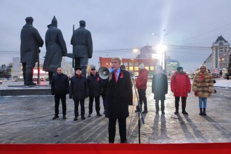 В Новосибирске отметили годовщину Октябрьской революции шествием и митингом