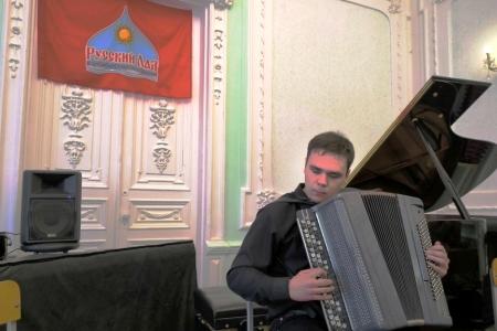 Ставрополь. Под эгидой «Русского лада» и КПРФ прошёл детский фестиваль искусств «Золотая осень»