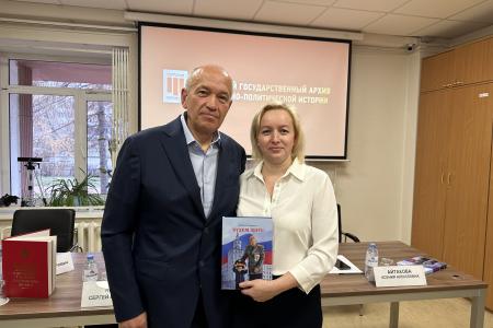 В Перми состоялась презентация автобиографической книги «Будем жить!» депутата КПРФ В.В. Чулошникова