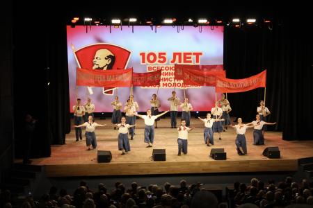Мария Дробот выступила на концерте «105 лет Ленинскому комсомолу» в Перми