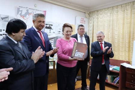Депутаты фракции КПРФ Волгоградской областной Думы с рабочим визитом посетили Цацинскую школу