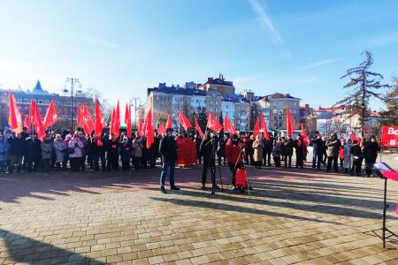В Тюмени отметили 106-ую годовщину Великого Октября