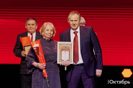 Коммунисты Югры провели торжественные мероприятия в Ханты-Мансийске