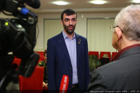 Репортаж на «Красной линии» о завершении очередного цикла занятий в городе Москве по Начальному курсу Марксизма-Ленинизма
