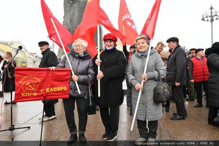 Г.А. Зюганов на митинге в Москве: Нас всегда будет вдохновлять Красное Знамя Ленина!