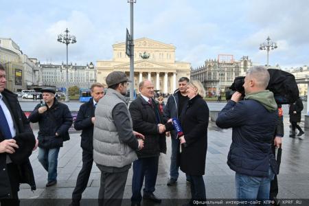 Г.А. Зюганов на митинге в Москве: Нас всегда будет вдохновлять Красное Знамя Ленина!