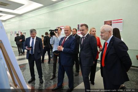 «Кипучая, могучая, никем непобедимая…». Г.А. Зюганов выступил на открывшейся в Госдуме выставке детских рисунков
