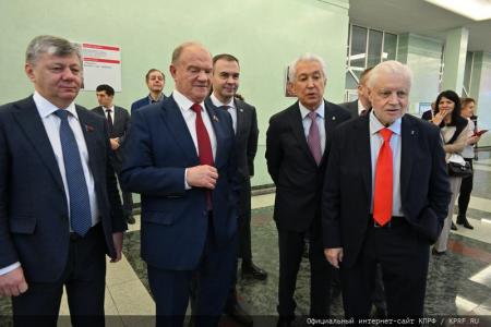 «Кипучая, могучая, никем непобедимая…». Г.А. Зюганов выступил на открывшейся в Госдуме выставке детских рисунков