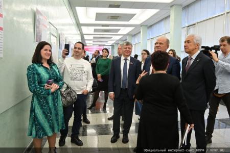 «Кипучая, могучая, никем непобедимая…». Г.А. Зюганов выступил на открывшейся в Госдуме выставке детских рисунков