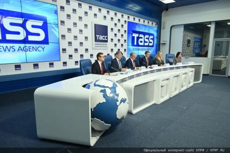 «КПРФ: предварительные итоги года и задачи на 2024 год»