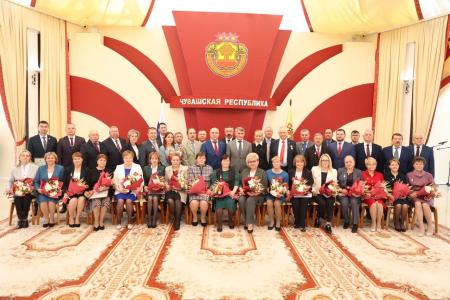Руководителю совхоза «Звениговский» Ивану Казанкову вручена госнаграда Чувашской Республики