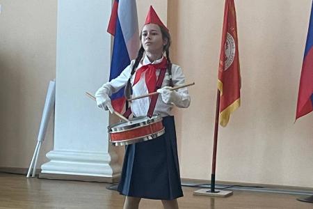 Орловская область. Конкурс знамённых групп и барабанщиков