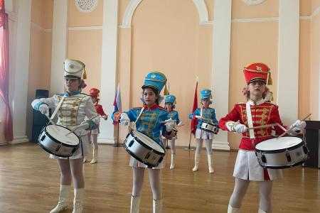 Орловская область. Конкурс знамённых групп и барабанщиков
