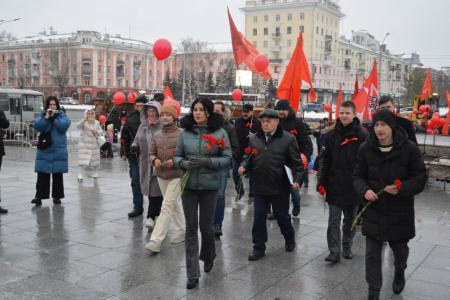 В Барнауле отметили годовщину Великого Октября