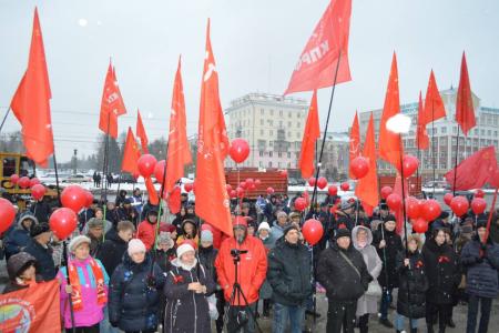 В Барнауле отметили годовщину Великого Октября
